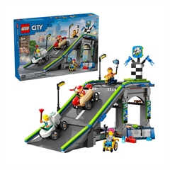 LEGO City: Bez ograničenja: trkalište s rampom za automobile